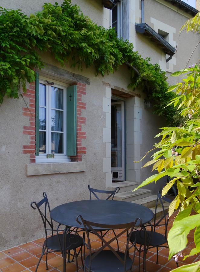 Le Petit Jardin Yoyo Hotel Monts Exterior foto